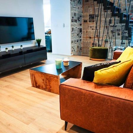 Amazon Corten Marche-en-Famenne Exteriér fotografie