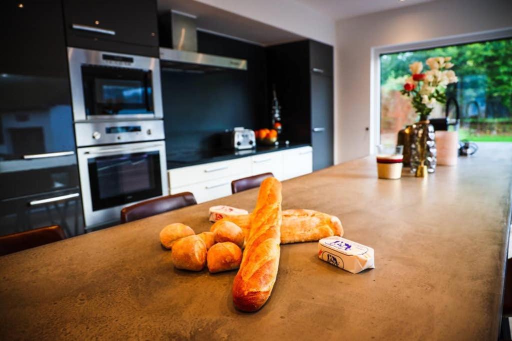 Amazon Corten Marche-en-Famenne Exteriér fotografie